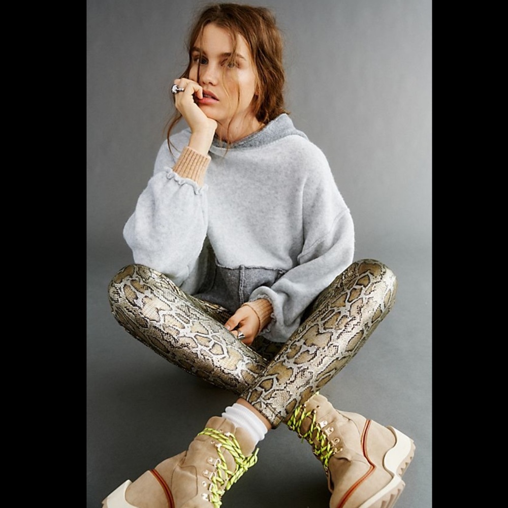 NWT Free People Gold Legging Pants - Picture 4 of 5